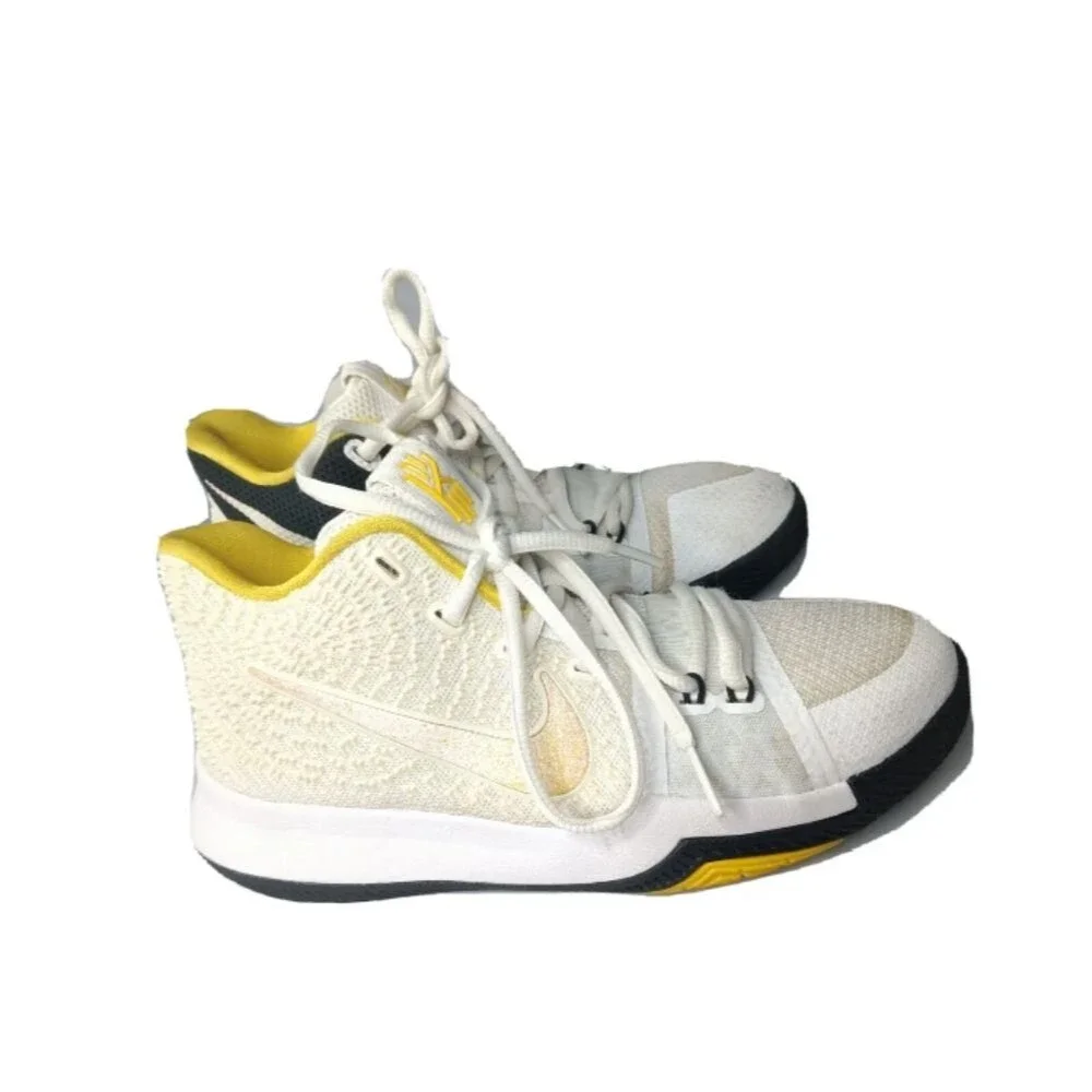 Nike Kyrie 3 N7 Shoes Boys Size 4Y Grade School White,  Maize
